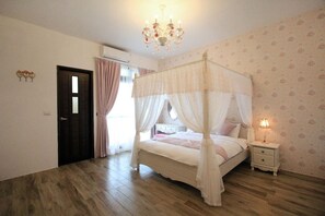 Habitación doble | Escritorio, cortinas opacas, sistema de insonorización