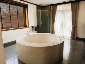 Free toiletries, hair dryer, bathrobes, slippers - Maison Saiko Angkor Boutique (Siem Reap)
