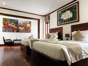 Kamar Twin Deluks, 2 Tempat Tidur Twin, bathtub | 2 kamar tidur, seprai premium, minibar, dan brankas