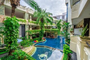 Exterior - Famous Hotel Kuta (Tuban)