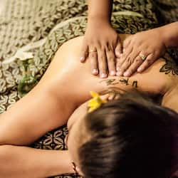 Couples treatment room(s), body treatments, body wraps, body scrubs