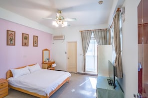 Standard Double Room | Blackout drapes, soundproofing, free WiFi, bed sheets