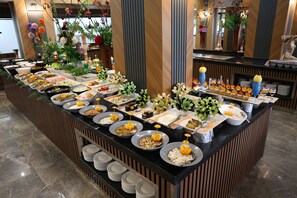 Se sirven desayunos, almuerzos y cenas