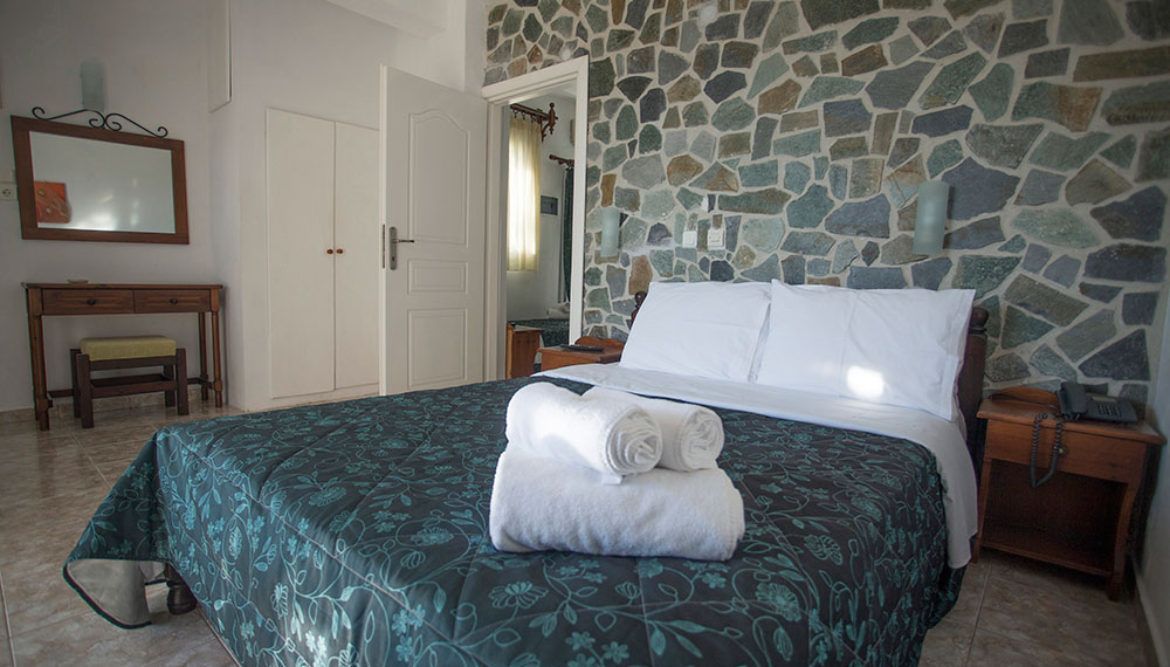 Apartamento familiar, vistas al mar | Ropa de cama de alta calidad, caja fuerte, sistema de insonorización