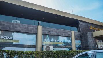 Fachada da propriedade