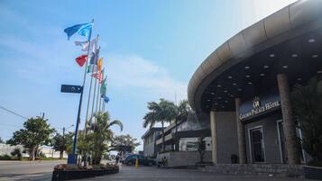 Fachada da propriedade