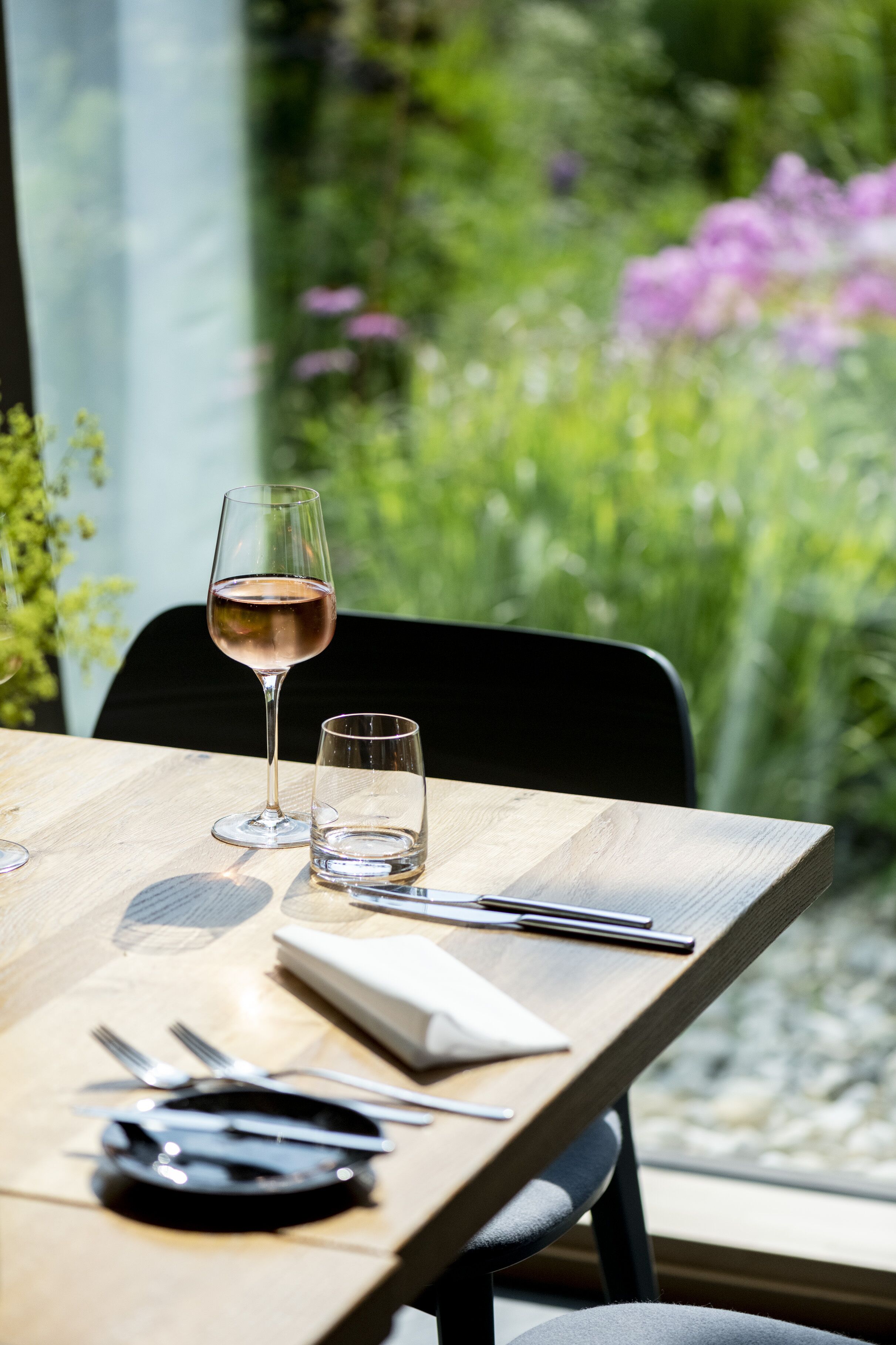 breakfast and dinner served