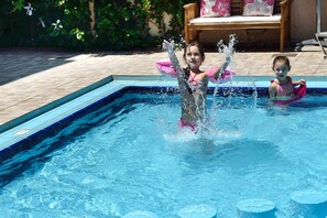 Outdoor pool, open 8 AM to 8 PM, pool umbrellas, pool loungers - Akatos Hotel (Chania)