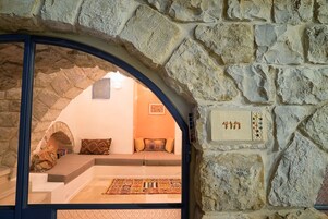 Suite familiar | Minibar, caja fuerte, sistema de insonorización