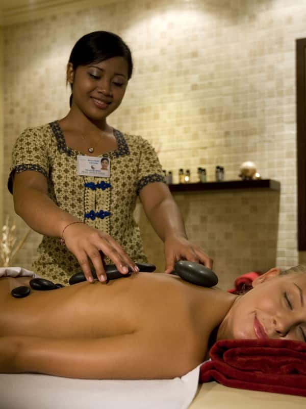 Sauna, steam room, Turkish bath/hammam, body treatments, aromatherapy