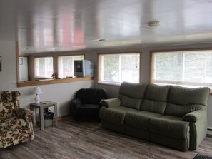 Familien-Ferienhaus, 2 Schlafzimmer, Seeblick | Wohnbereich