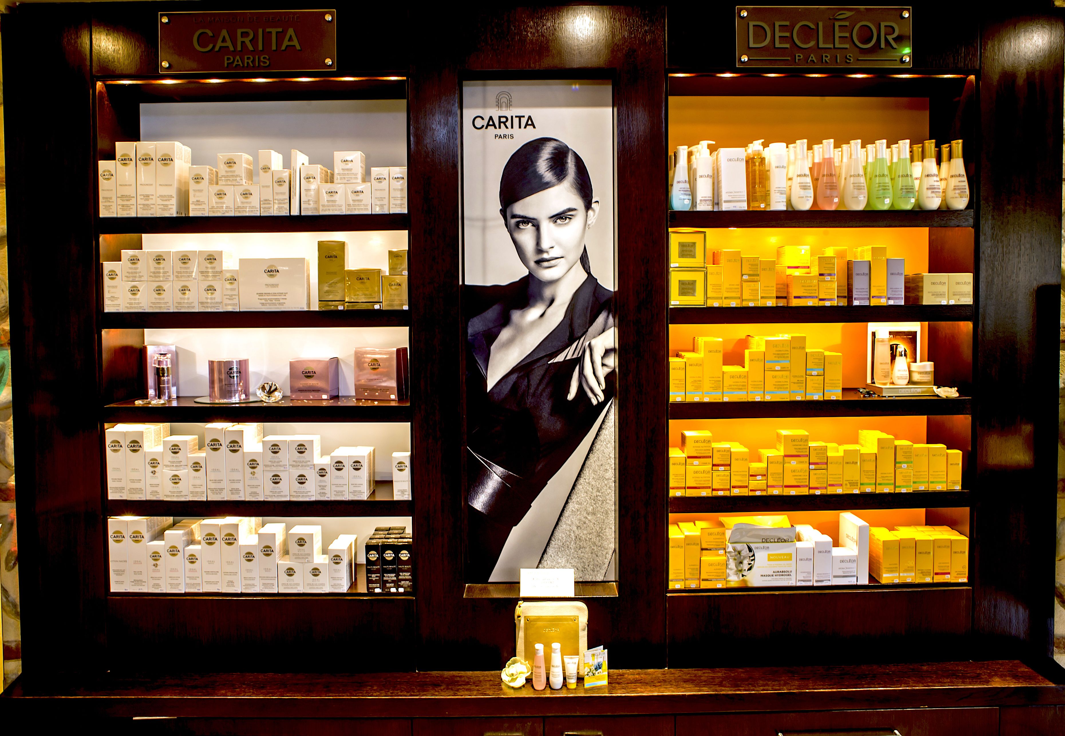 couples treatment room(s), sauna, hot tub, steam room, body treatments