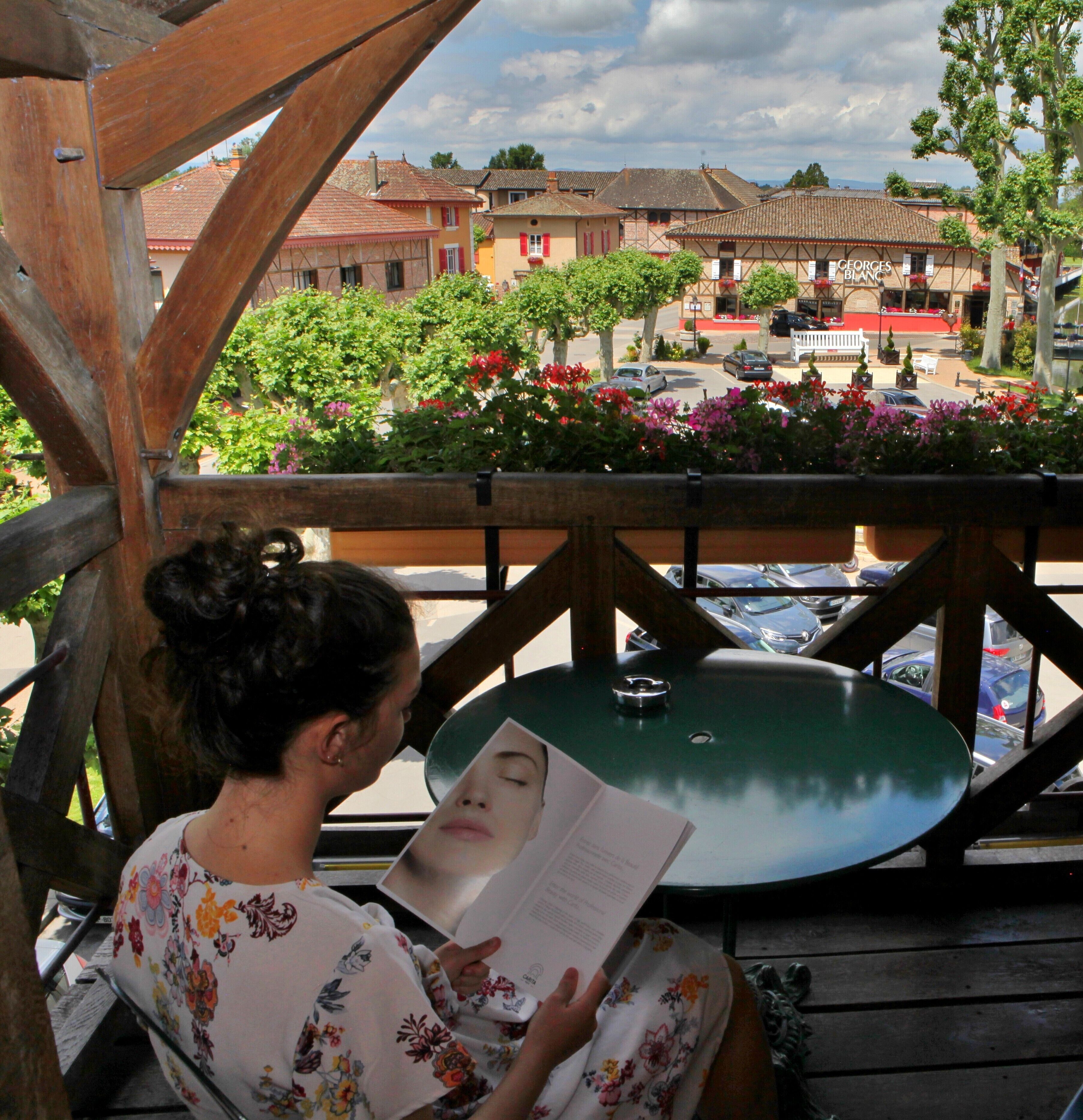 premium bedding, in-room safe, desk, blackout curtains