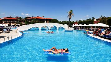 Indoor pool, 2 outdoor pools, pool umbrellas, sun loungers