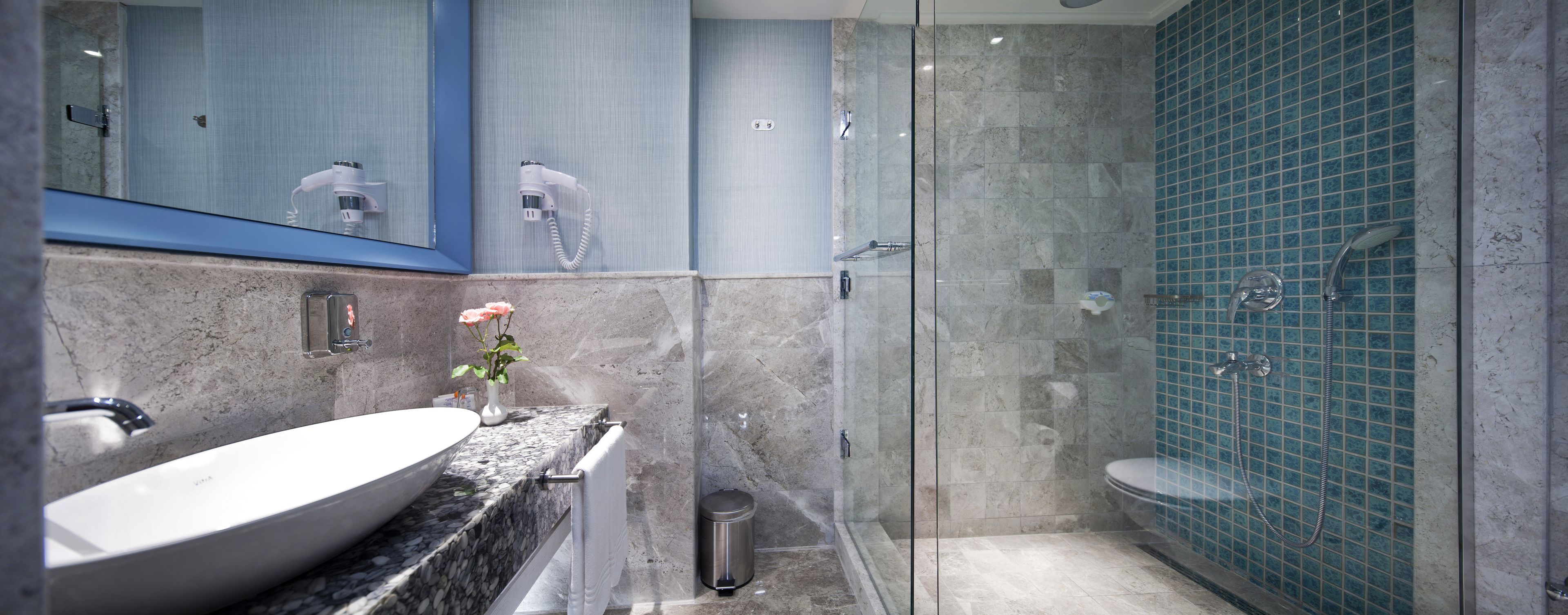 Photo - Club Grand Side Amazon Water World - All Inclusive