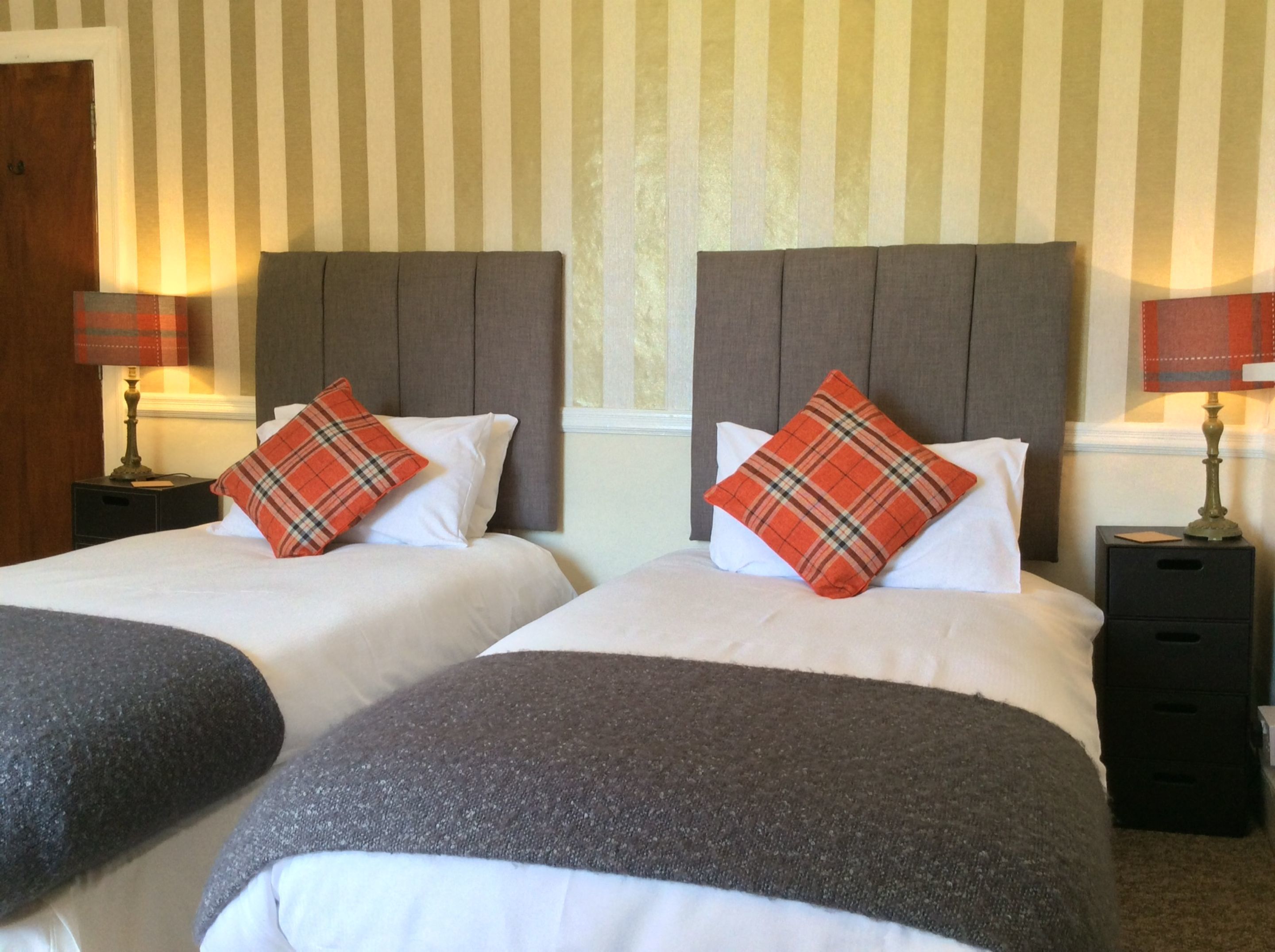 Twin Room | Premium bedding, desk, iron/ironing board, free WiFi