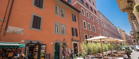 Bagian depan properti