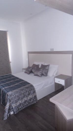 Suite, 1 Bedroom, Balcony - Neptune Hotel Apartments (Pegeia)