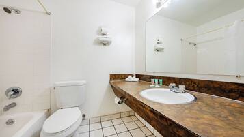 Room, 1 Queen Bed | Bathroom | Free toiletries, towels