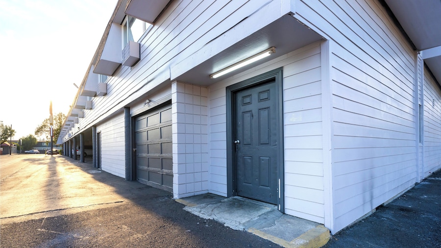 Best Value Inn by OYO Portland OR South East