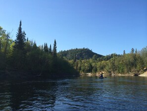 Boating - Mountainview Lodge (Unorganized North Algoma)