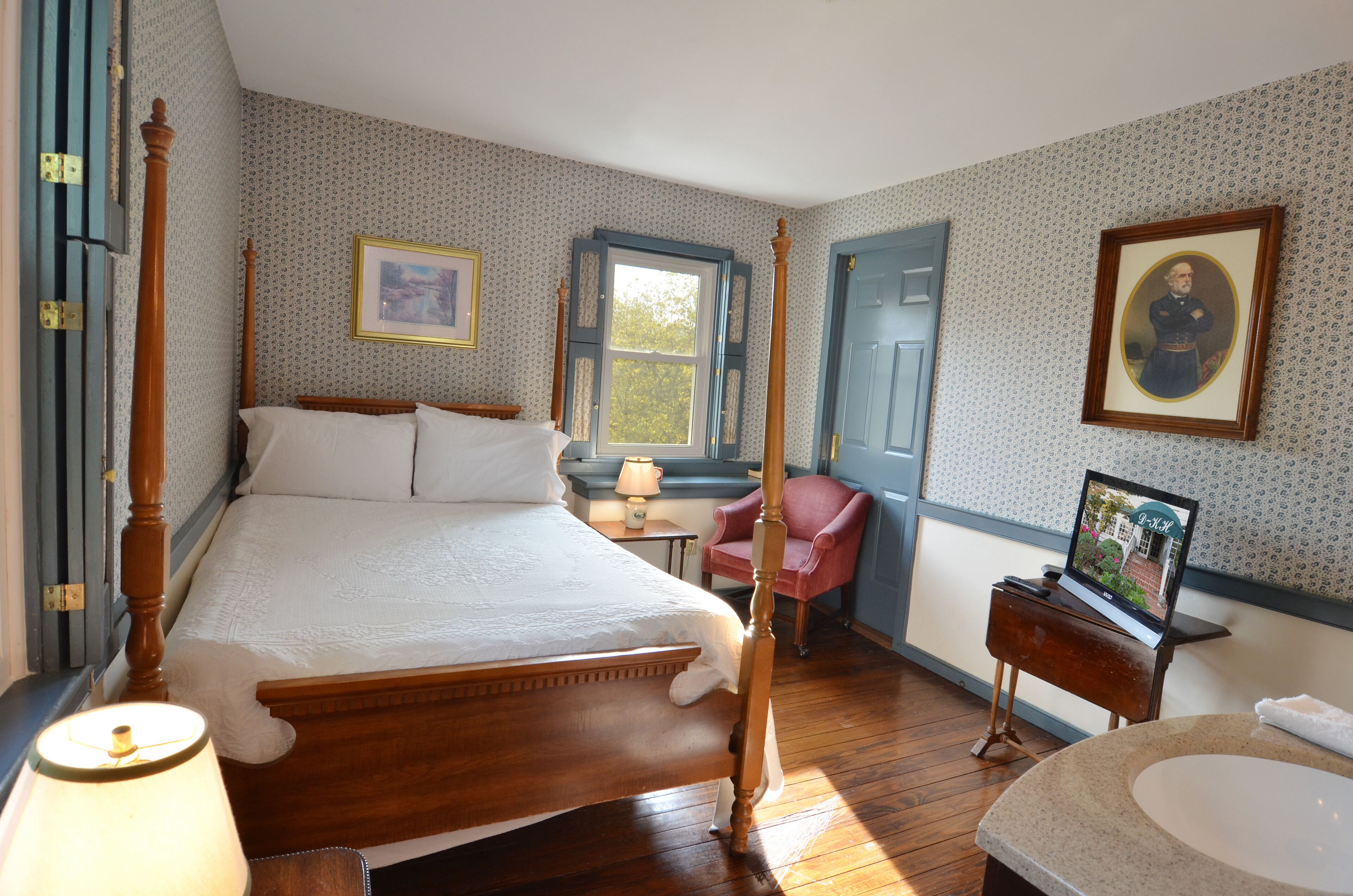 Standard Suite, Private Bathroom (James Madison) | Miscellaneous