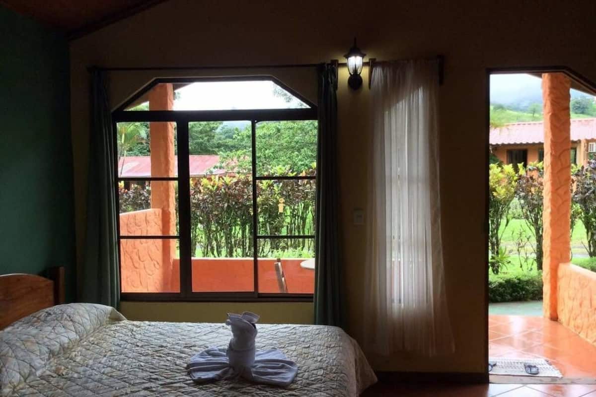 Villa estándar | Escritorio