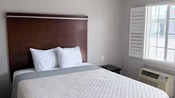 Standard Room, 1 Queen Bed | Free WiFi, wheelchair access