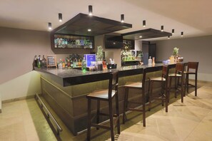 Bar (on property) - Casa Andina Standard Piura (Piura)