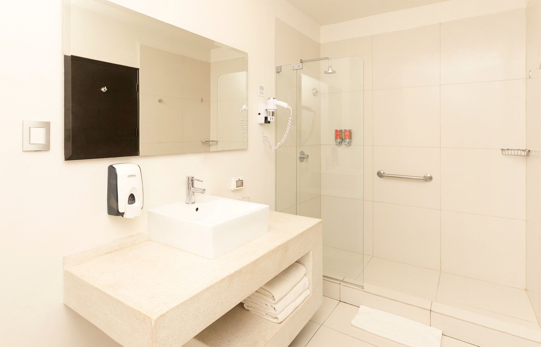 traditional room, 3 single beds | bathroom | shower, designer toiletries, towels