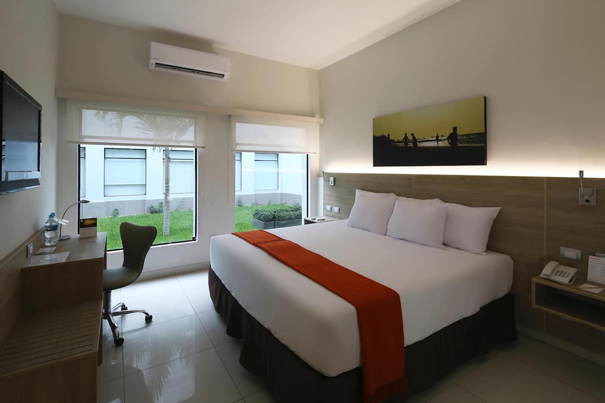 In-room safe, desk, WiFi (free), bed sheets