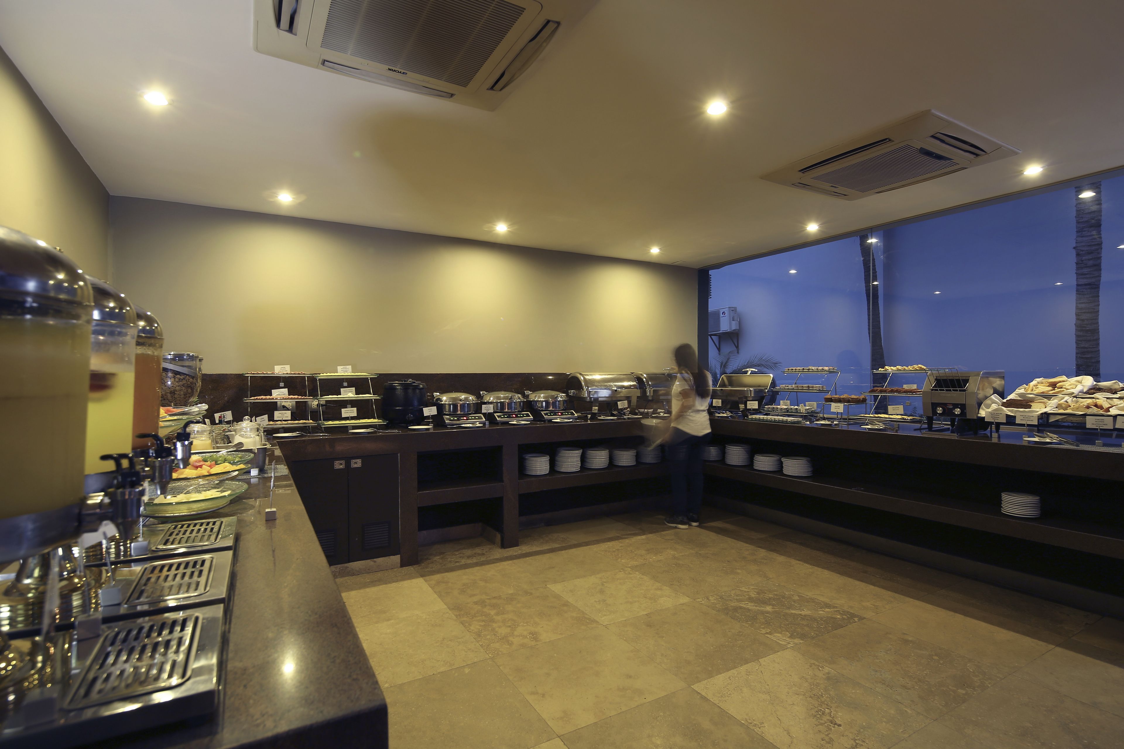 daily buffet breakfast (usd 18 per person)