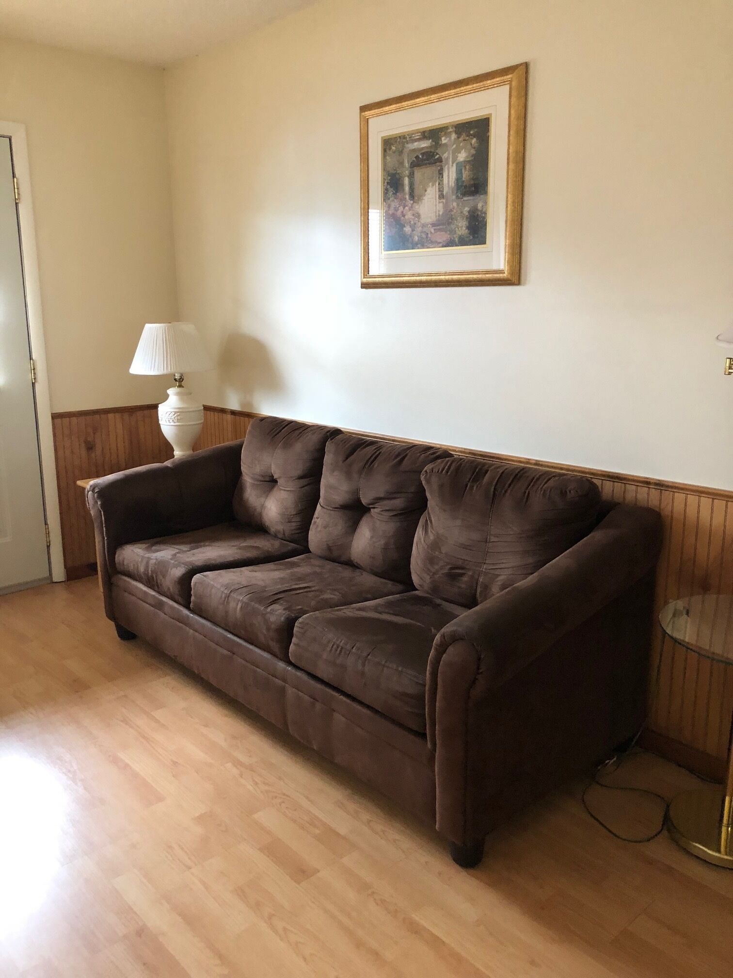 lodge, 3 bedroom, 2 queen beds, 1 double bed, 1 twin bed, 2 full baths, upstairs or downstairs | living area | 40-inch tv with cable channels, ping pong