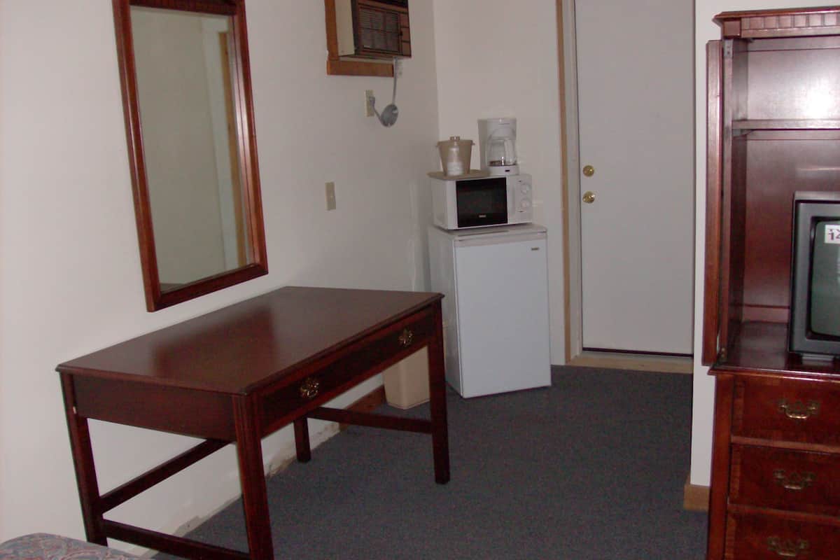 standard room, 2 double beds, mountainside | 1 bedroom, in-room safe, iron/ironing board, rollaway beds