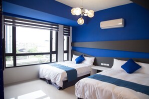 Habitación cuádruple | Sistema de insonorización, wifi gratis, ropa de cama