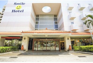 Mặt tiền nơi lưu trú