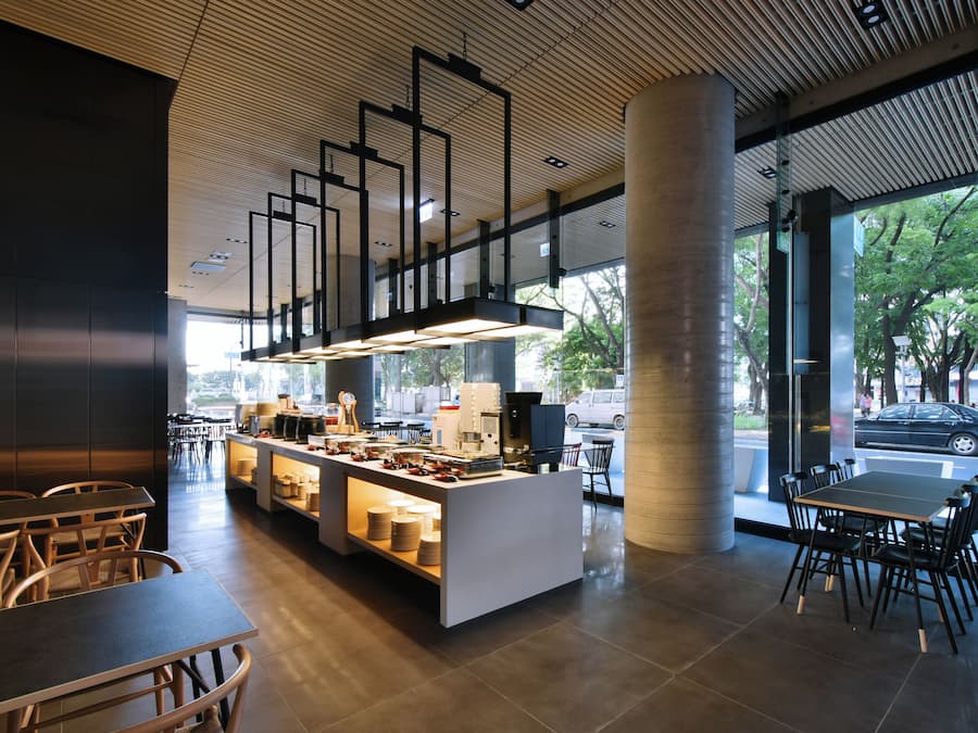 Free daily buffet breakfast