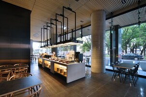 Free daily buffet breakfast