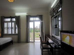 Minibar, desk, free WiFi - Sea Star Homestay (Hoi An)