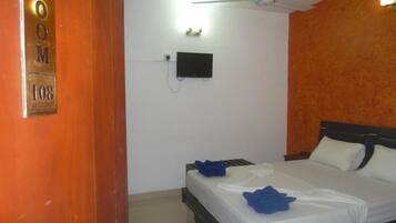 Desk, cots/infant beds, free WiFi