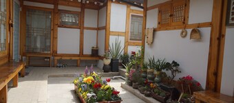 Dowonjeong Healing House