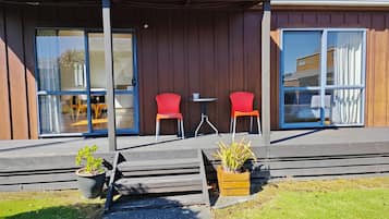Chalet (1 Queen Bed and 3 Single Beds) | 2 bedrooms, desk, iron/ironing board, free WiFi