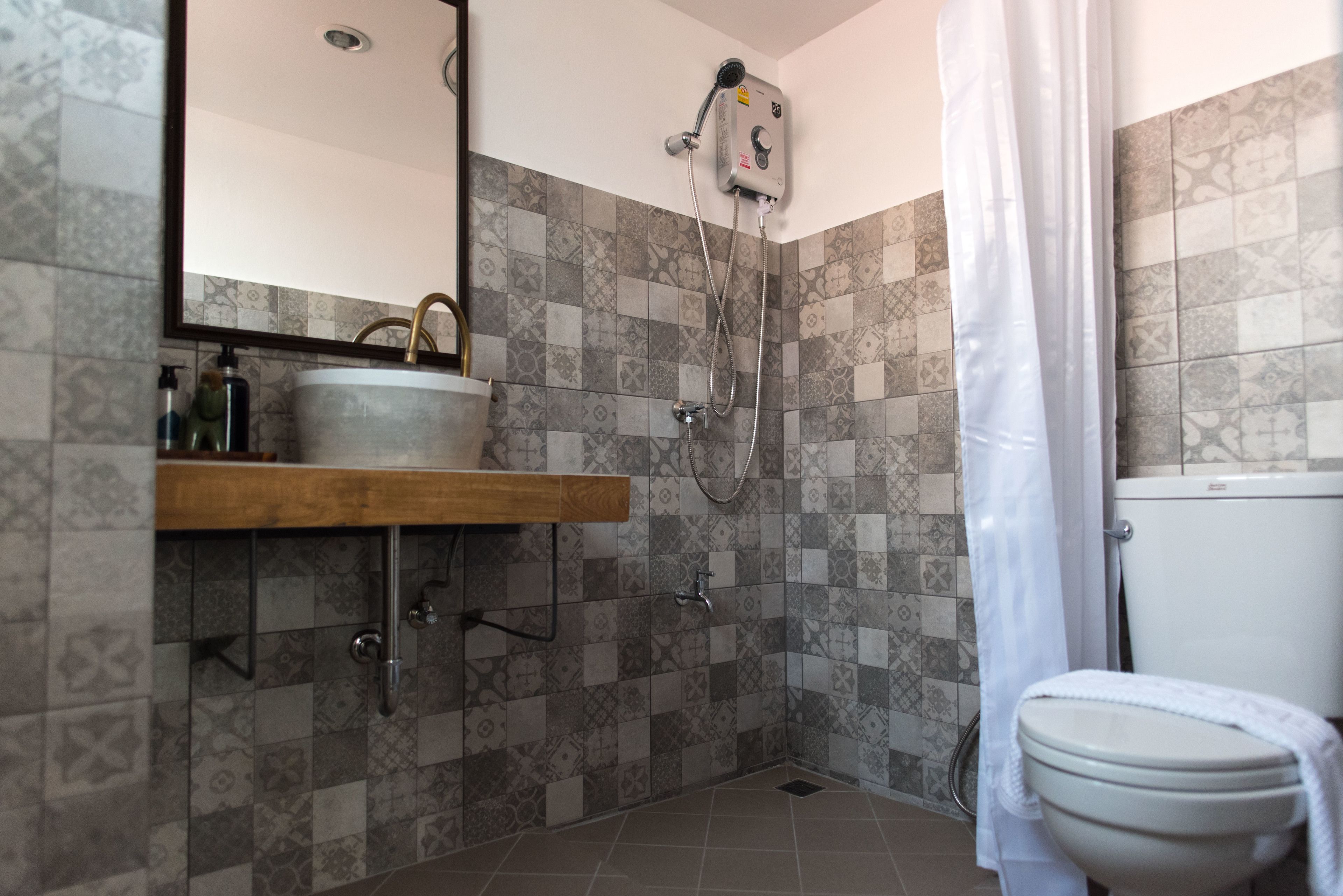 superior room type b with balcony | bathroom | shower, free toiletries, hair dryer, towels