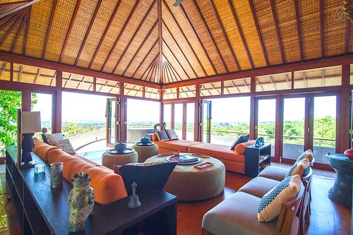 The Colonnade by Exotiq Villa Holidays