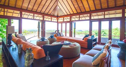 The Colonnade by Exotiq Villa Holidays