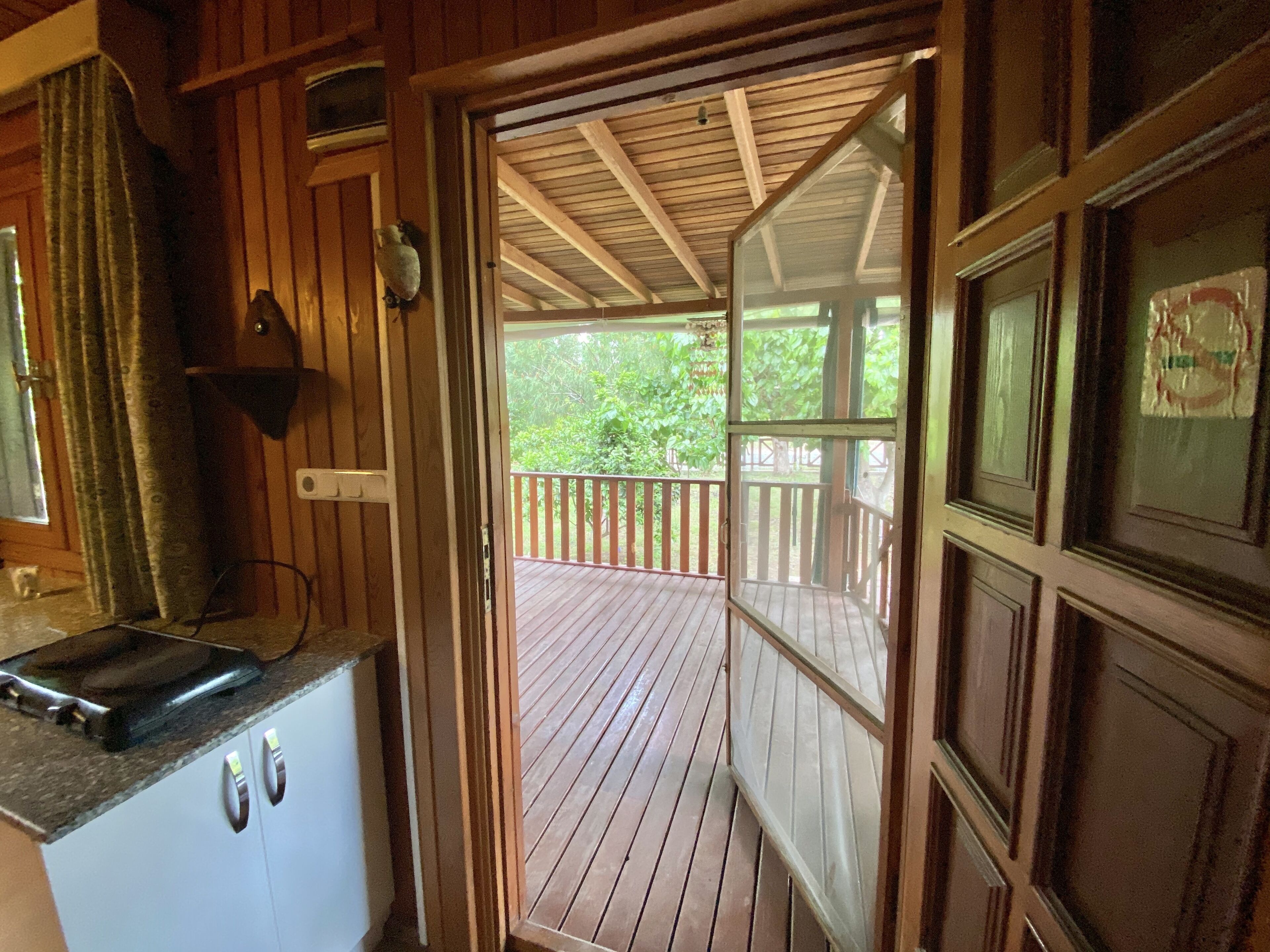 family villa mutfakli | premium bedding, in-room safe, laptop workspace, soundproofing