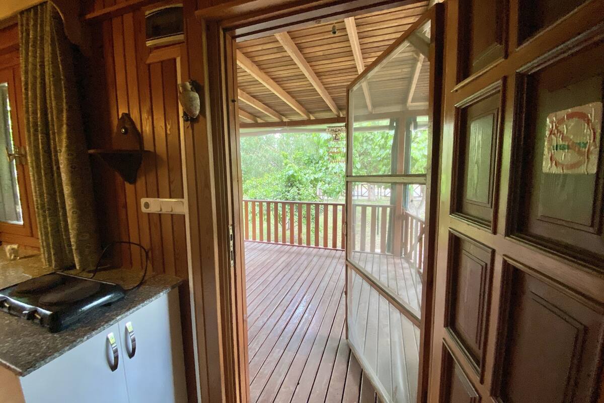 family villa mutfakli | premium bedding, in-room safe, laptop workspace, soundproofing