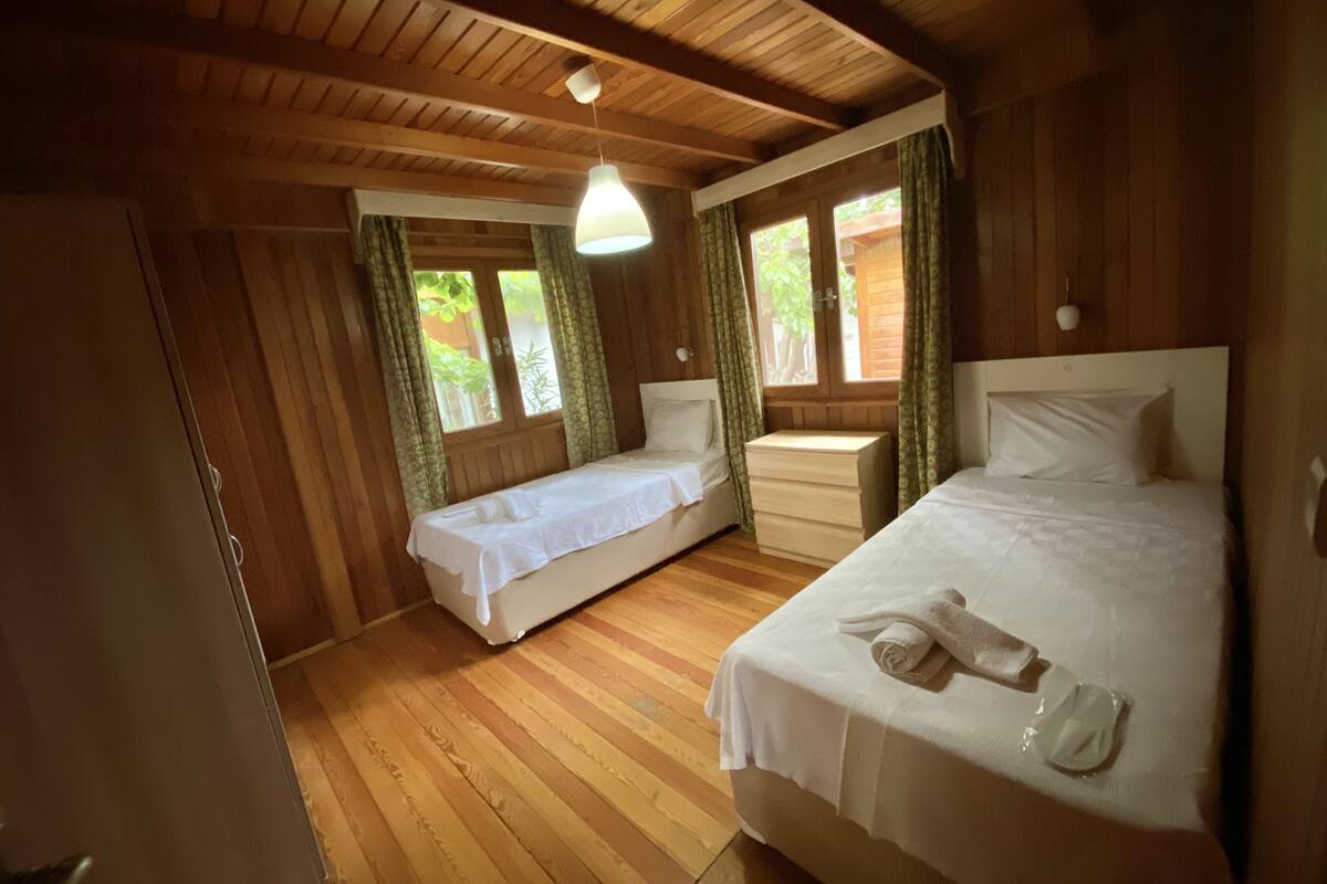 family villa mutfakli | premium bedding, in-room safe, laptop workspace, soundproofing