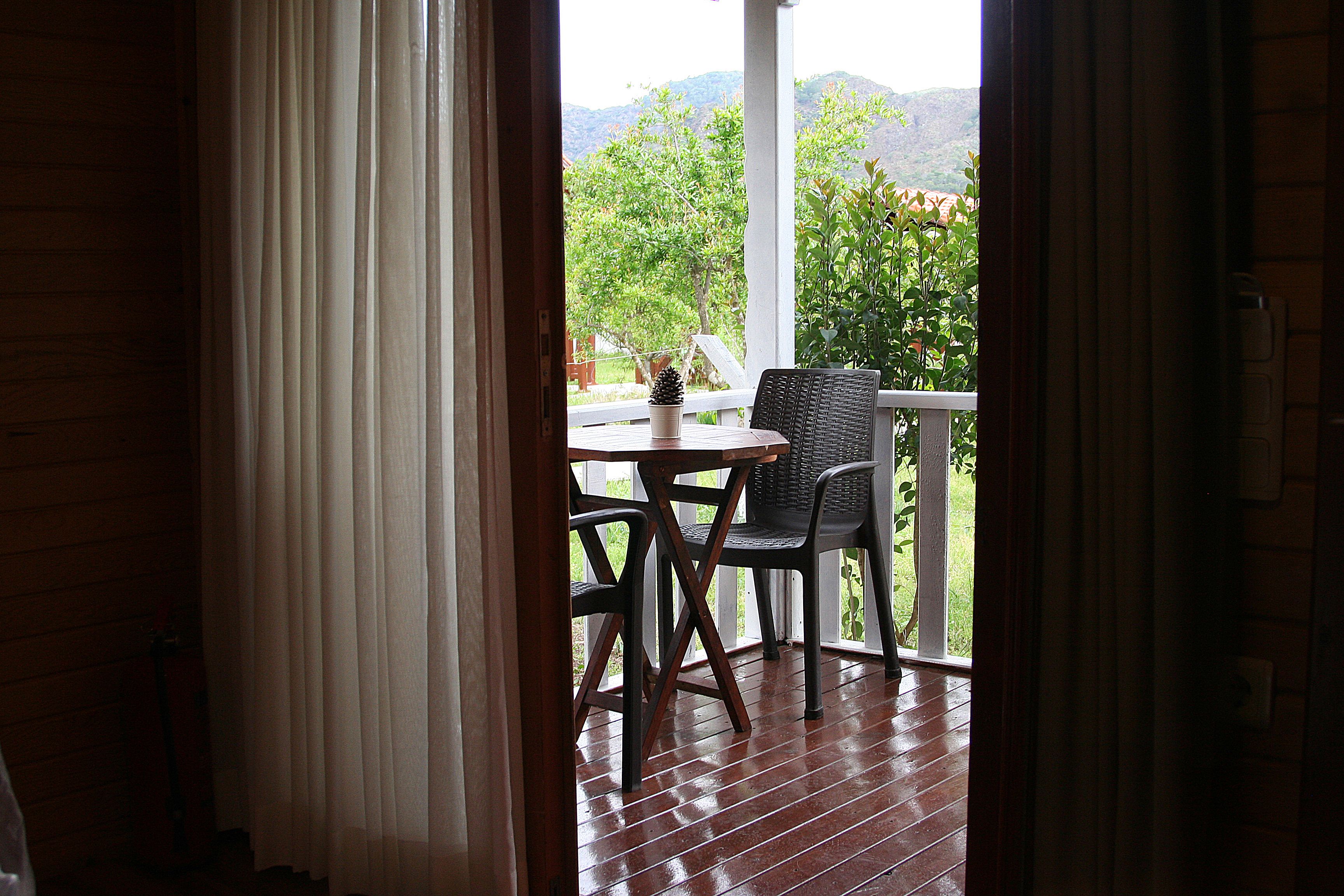 bungalow (quadruple) | premium bedding, in-room safe, laptop workspace, soundproofing