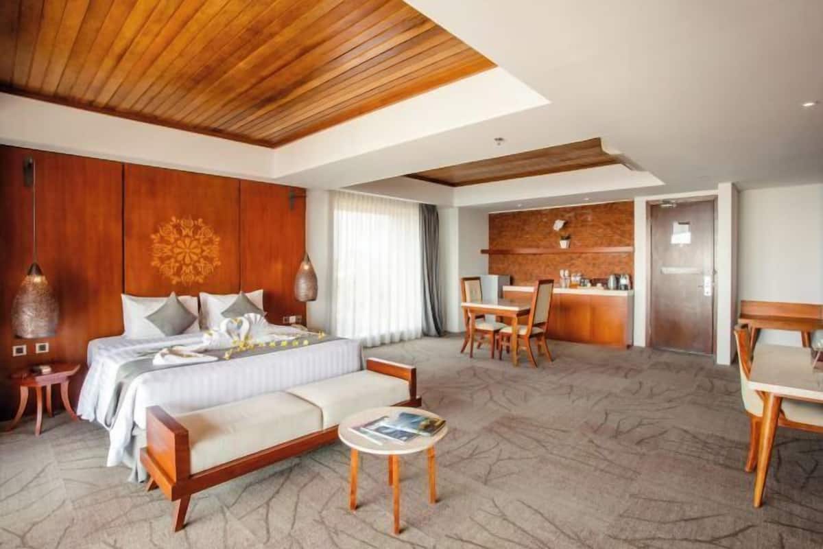 1 bedroom, minibar, in-room safe, desk